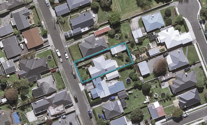 17 Tokomaru Street, Welbourn, New Plymouth - Carousel 1