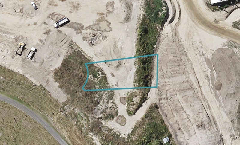 107 Oak Road, Poraiti, Napier - Carousel 1