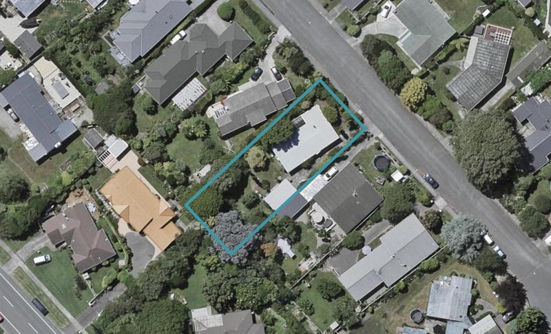 10 Rawene Street, Waikanae , Waikanae - Carousel 1