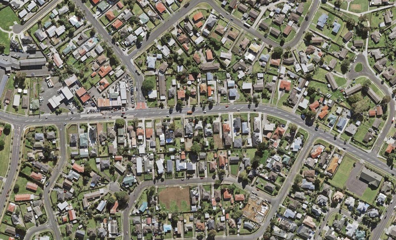 718 Massey Road, Mangere, Auckland - Carousel 1