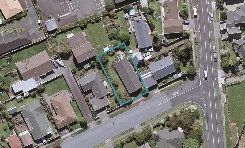 4 Karina Road, Merrilands, New Plymouth - Carousel 1