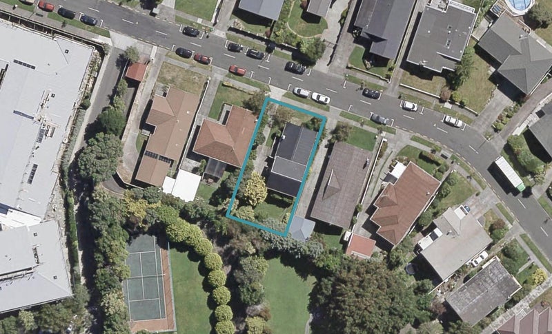 47 Wai-Iti Crescent, Woburn, Lower Hutt - Carousel 1