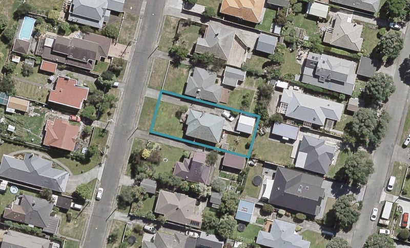 11 Saint James Avenue, Boulcott, Lower Hutt - Carousel 1