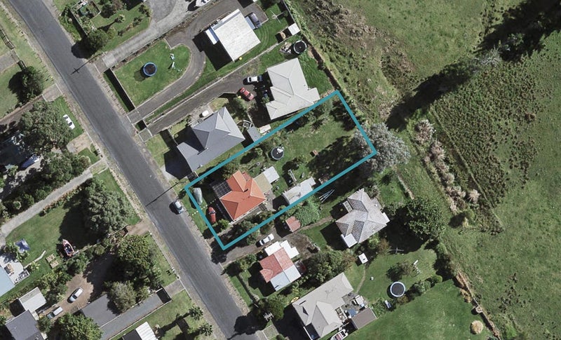 30 Ronald Avenue, Waiuku - Carousel 1