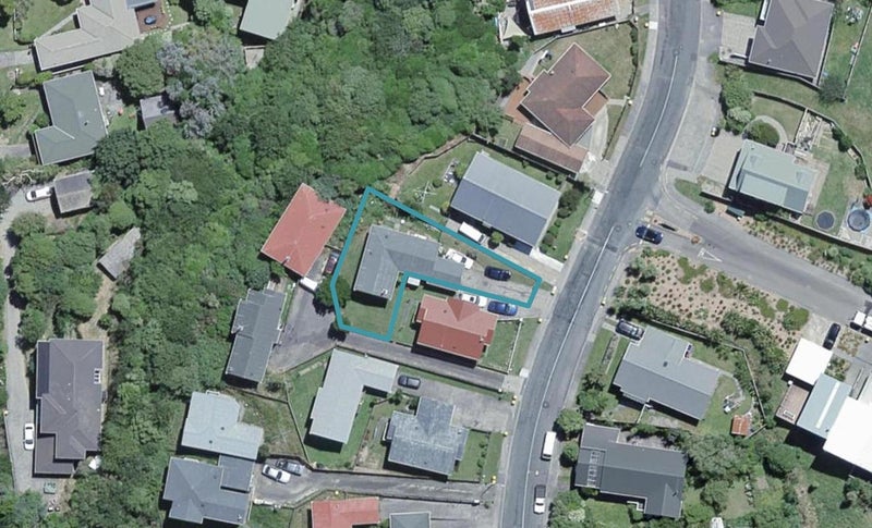 24 Hazlewood Avenue, Karori, Wellington - Carousel 1