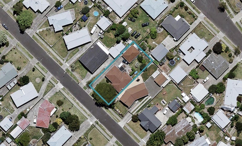 18 Bristol Street, Tamatea, Napier - Carousel 1