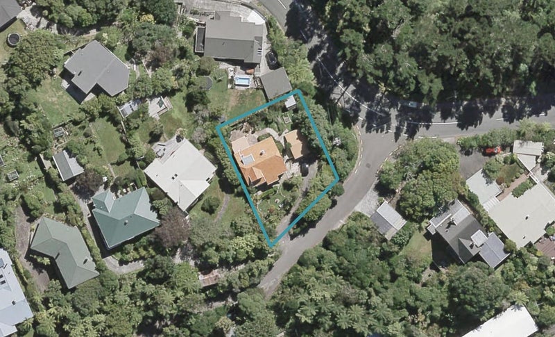2 Onehuka Road, Tirohanga, Lower Hutt - Carousel 1