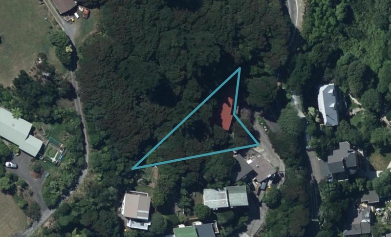 79 Airlie Road, Plimmerton, Porirua - Carousel 1