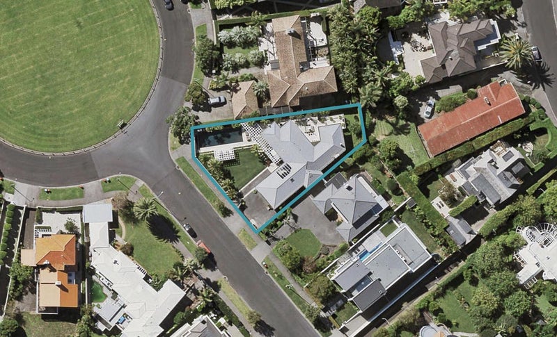2 Coates Avenue, Orakei, Auckland - Carousel 1