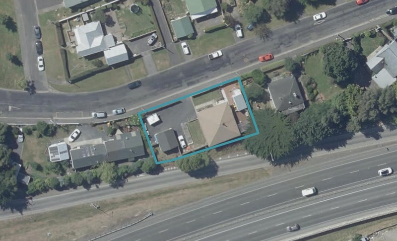 7 Neill Street, Green Island, Dunedin - Carousel 1
