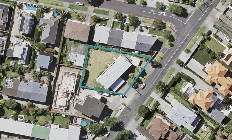 2/63 Selwyn Avenue, Mission Bay, Auckland - Carousel 1