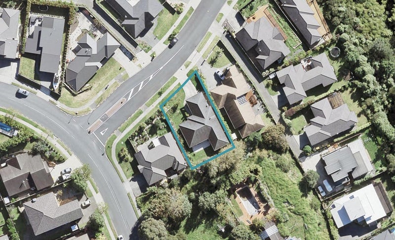 64 Hornbill Drive, Fairview Heights, Auckland - Carousel 1