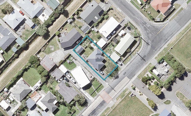 31 Rata Street, Wainuiomata, Lower Hutt - Carousel 1