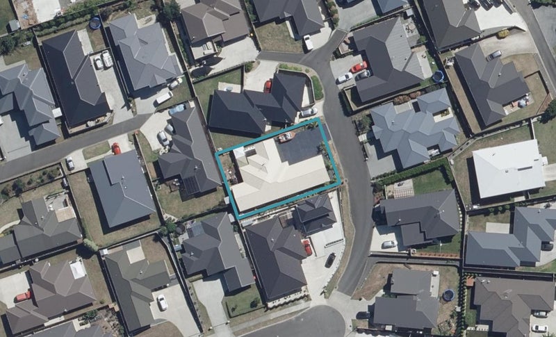 9 Iris Place, Grandview Heights, Hamilton - Carousel 1