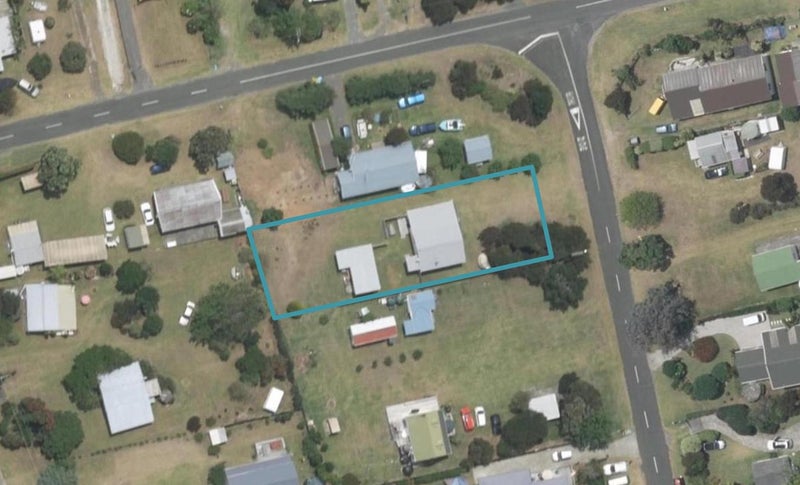 25 Dey Street, Mangawhai Heads, Mangawhai - Carousel 1