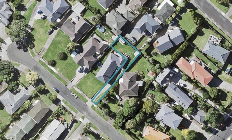 5F Pine Terrace, Howick, Auckland - Carousel 1
