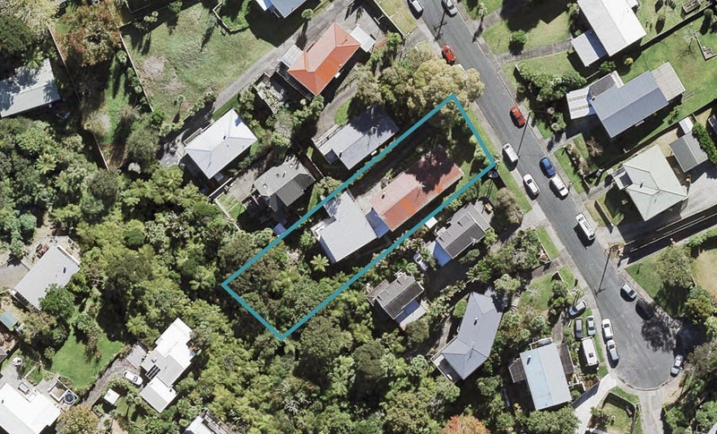 27 Drome View Place, Beach Haven, Auckland - Carousel 1