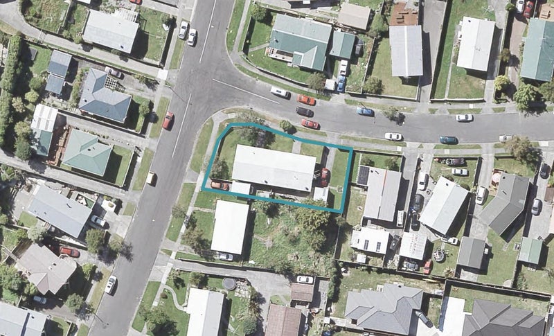 1/2 RAKAIA GR, PARKWAY, WAINUIOMATA - Carousel 1