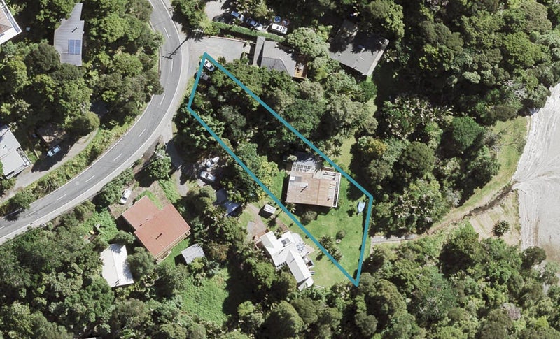 52 Laingholm Drive, Laingholm, Auckland - Carousel 1