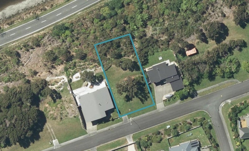 20 Ruataniwha Drive, Collingwood - Carousel 1