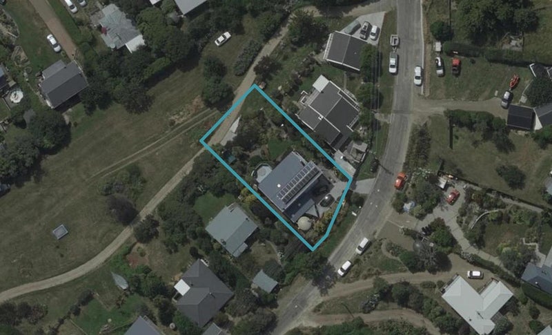 9 Andersons Road, Charteris Bay, Lyttelton - Carousel 1