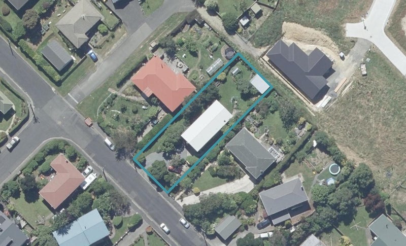 18 Fairview Terrace, Sawyers Bay, Port Chalmers - Carousel 1