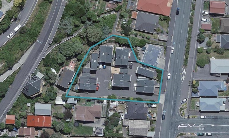 9/138 Queens Drive, Lyall Bay, Wellington - Carousel 1