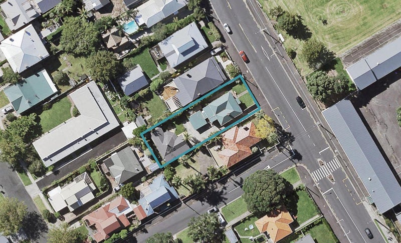 153 Vauxhall Road, Narrow Neck, Auckland - Carousel 1