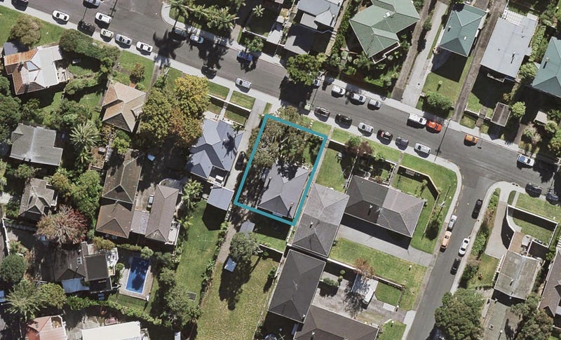 7 Belle Vue Avenue, Northcote Point, Auckland - Carousel 1
