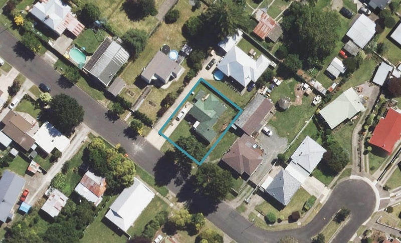 8 Bryce Street, Mangapapa, Gisborne - Carousel 1