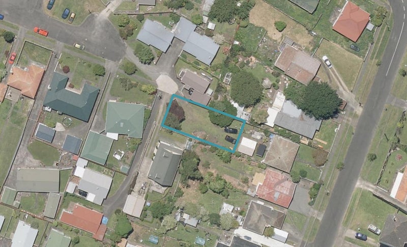 60 Hakeke Street, Whanganui East, Whanganui - Carousel 1