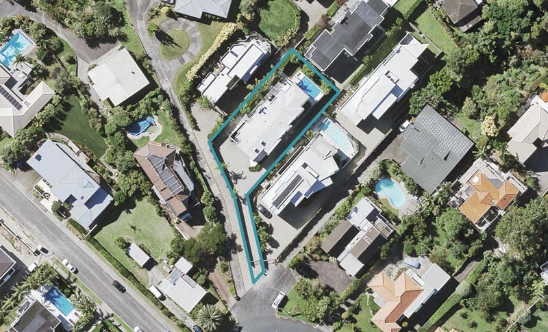 46 Castor Bay Road, Castor Bay, Auckland - Carousel 1