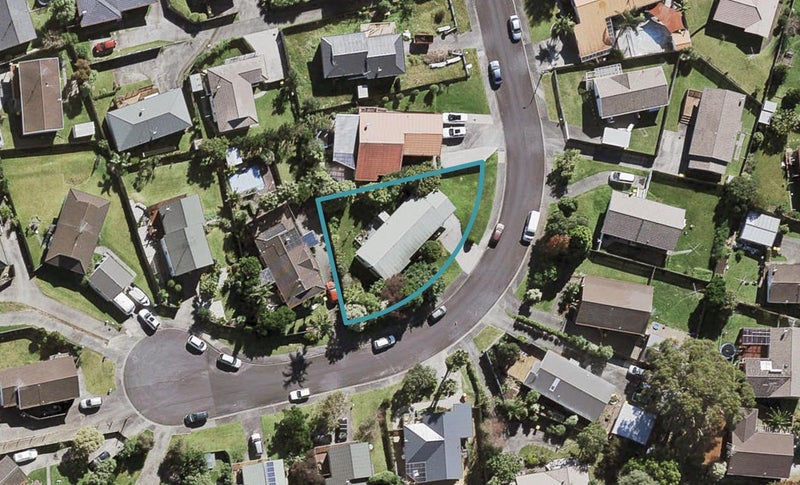 13 Jumento Place, Unsworth Heights, Auckland - Carousel 1