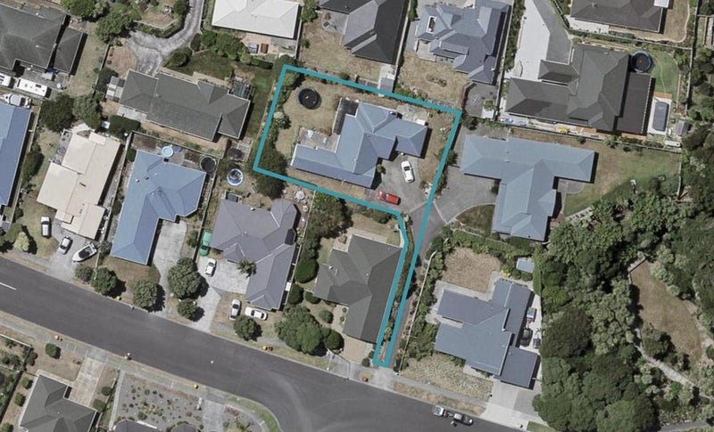 321 Manly Street, Paraparaumu Beach, Paraparaumu - Carousel 1