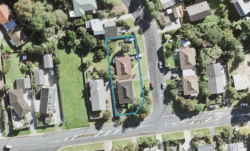 2/49 Glamorgan Drive, Torbay, Auckland - Carousel 1