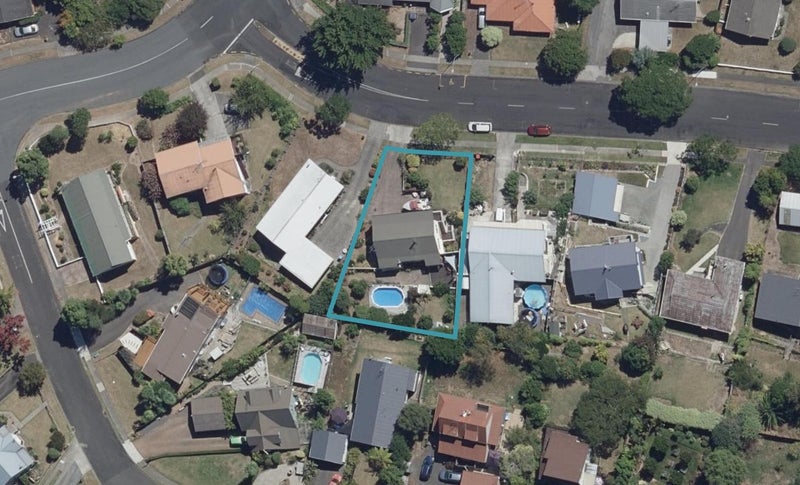 87 Bremworth Avenue, Dinsdale, Hamilton - Carousel 1