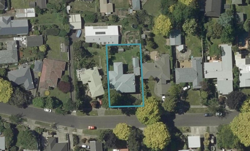 17 Surrey Crescent, Hokowhitu, Palmerston North - Carousel 1