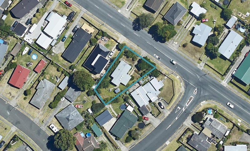 62 Grenada Street, Mount Maunganui, Mount Maunganui - Carousel 1