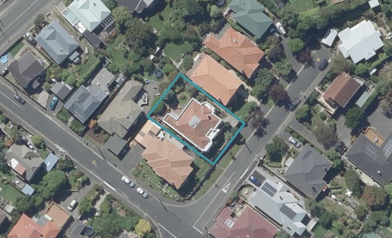 19 Pollock Street, Maori Hill, Dunedin - Carousel 1