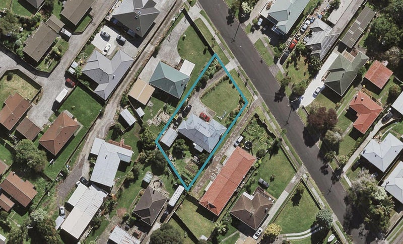 37 Ashlynne Avenue, Papatoetoe, Auckland - Carousel 1