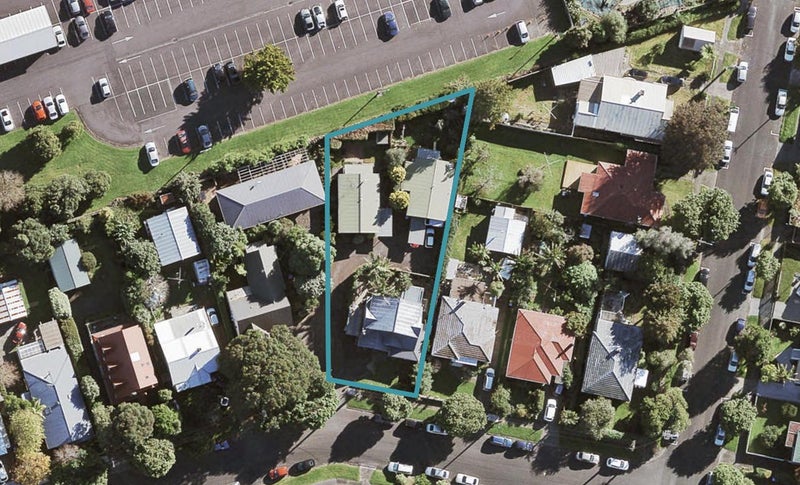7 Raetihi Crescent, Mount Albert, Auckland - Carousel 1