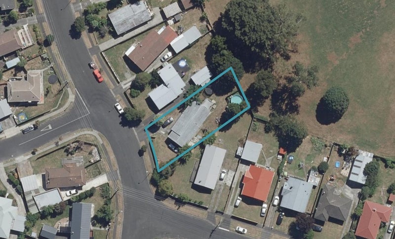 6 Coventry Road, Melville, Hamilton - Carousel 1