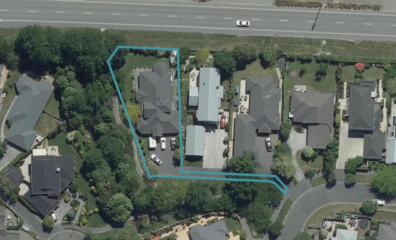 18 Creedon Glen, Casebrook, Christchurch - Carousel 1