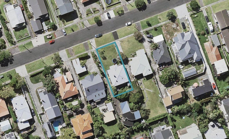 47 Aramoana Avenue, Devonport, Auckland - Carousel 1