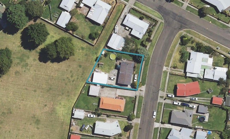 28 Newton Street, Outer Kaiti, Gisborne - Carousel 1