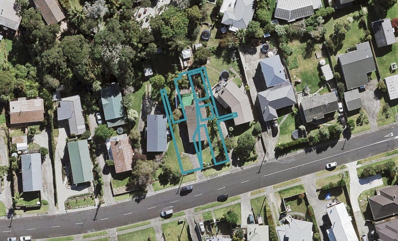 4/9 Seaview Road, Glenfield, Auckland - Carousel 1