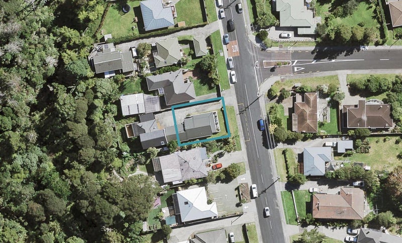 2/127 Atkinson Road, Titirangi, Auckland - Carousel 1