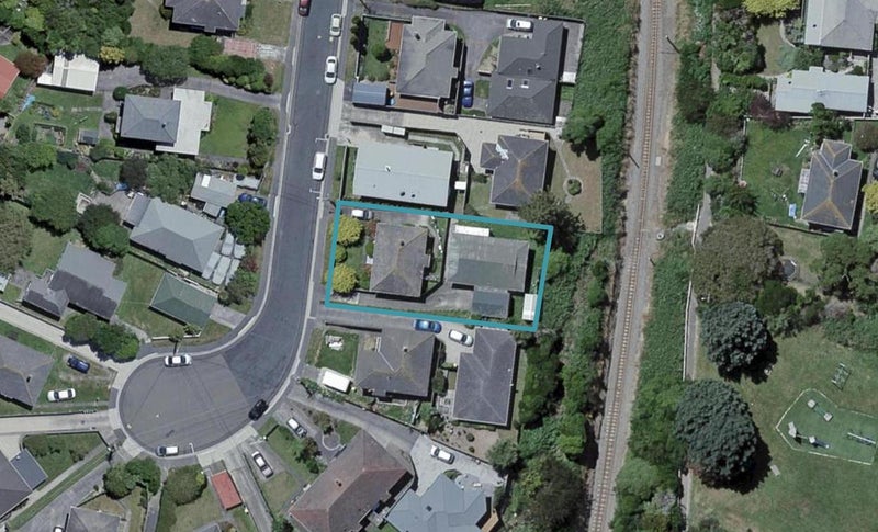 19 Stephen Street, Johnsonville, Wellington - Carousel 1