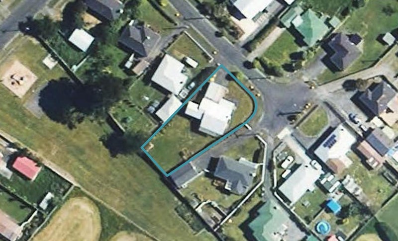 8 Buchanan Place, Hawera, Hawera - Carousel 1