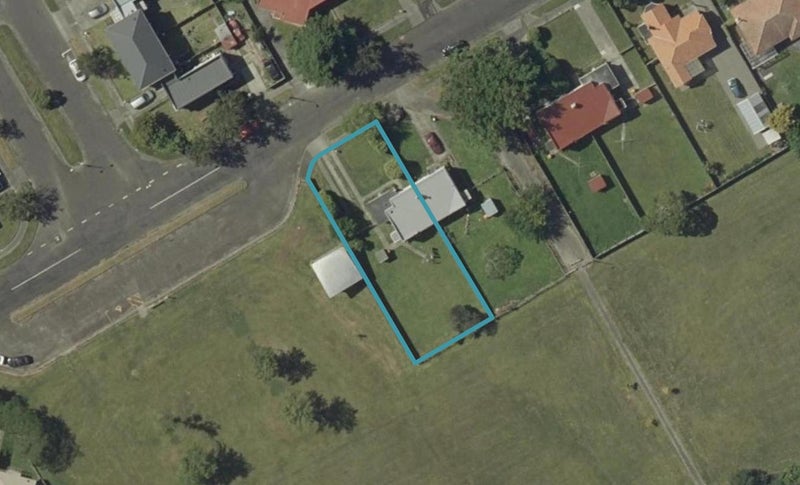 100 Savage Crescent, West End, Palmerston North - Carousel 1